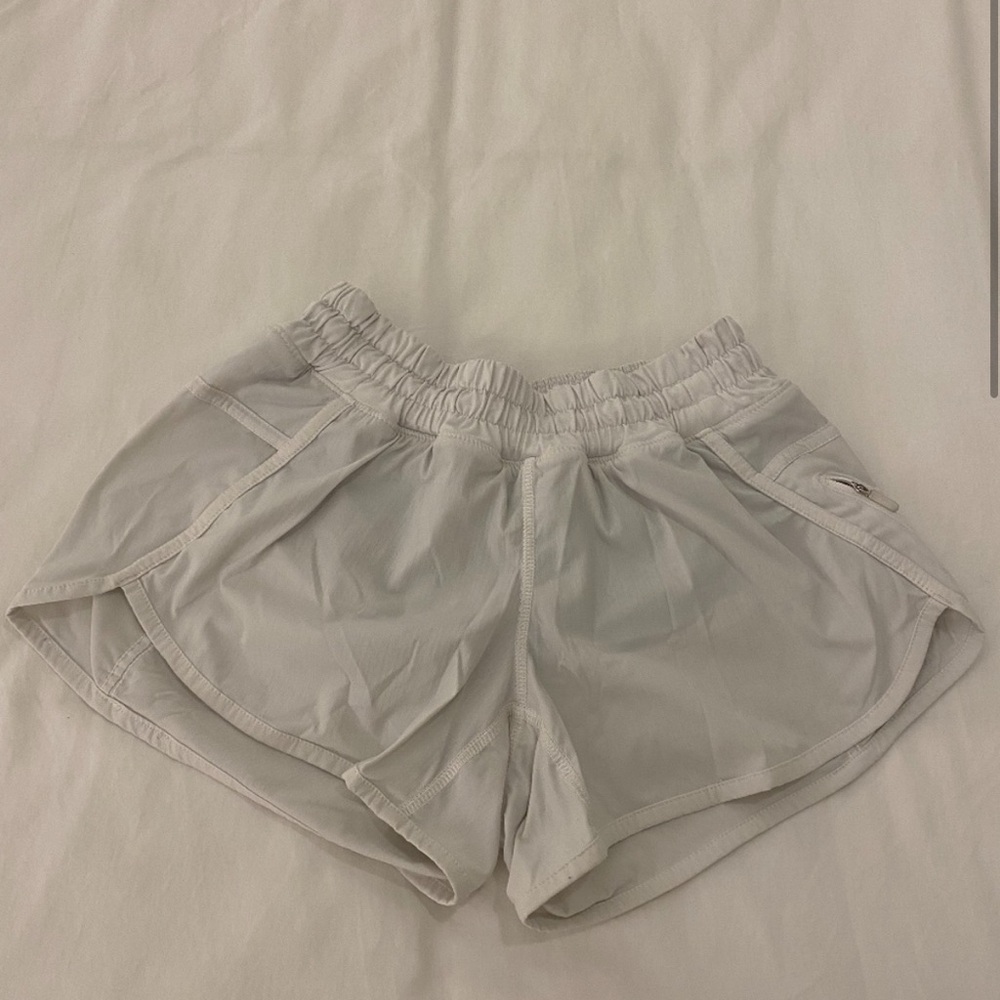 Lululemon tracker shorts